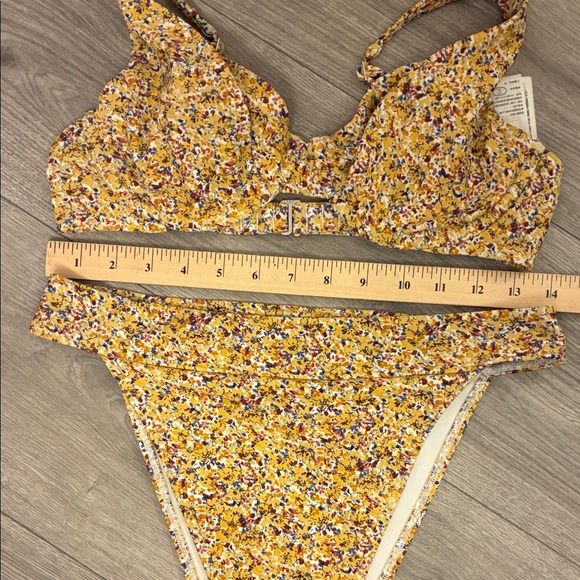 Abercrombie & Fitch floral yellow Underwire high leg Bikini Set - Picture 7 of 8